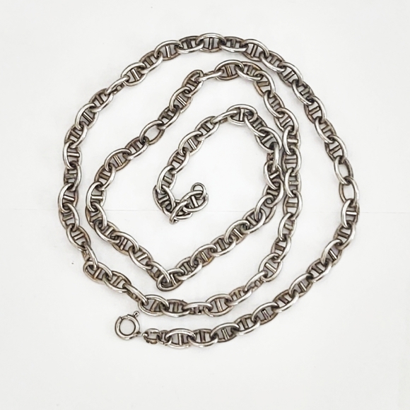 Long 28" Substantial Vintage Sterling Silver Gucci Link Necklace - Picture 2 of 5